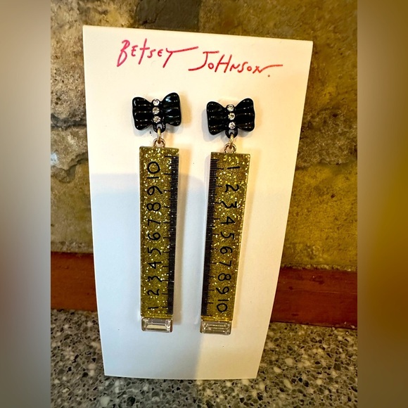 Betsey Johnson Jewelry - ☃️Betsey Johnson☃️ Great Teacher Gift! Glittered Ruler Earrings with Bows